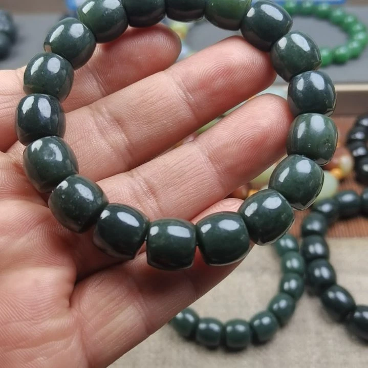 和田玉未镶嵌手链