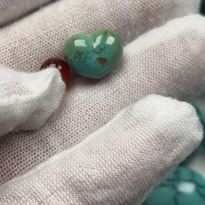 南红玛瑙未镶嵌珠宝奇石