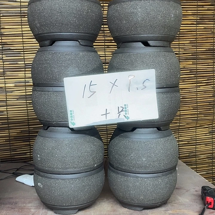 紫砂花盆我在外面