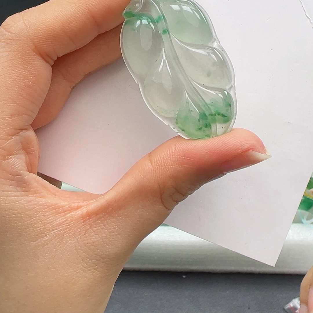 未镶嵌手镯石英质玉