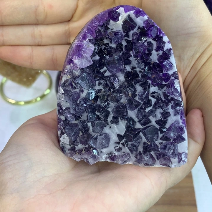 未镶嵌大型摆件（非配饰）水晶