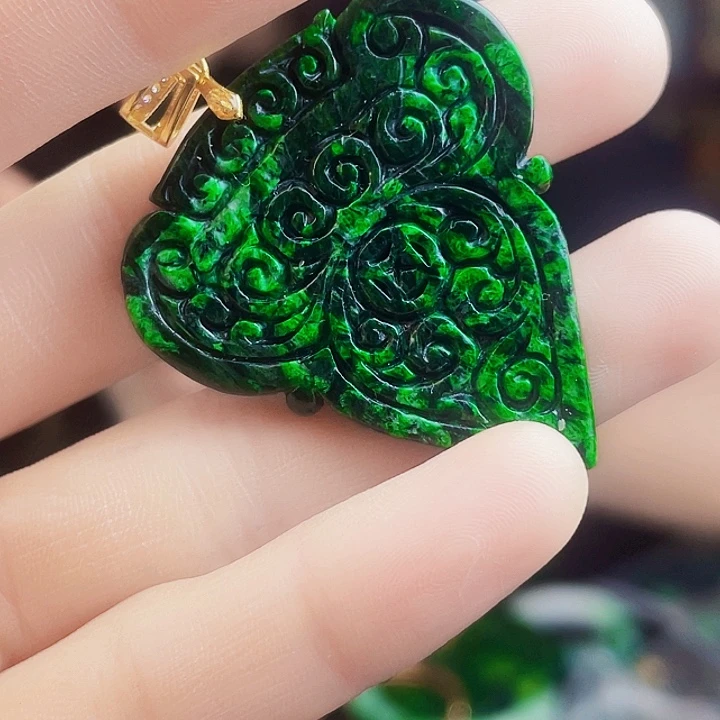 翡翠银S925镶嵌颈饰多样性