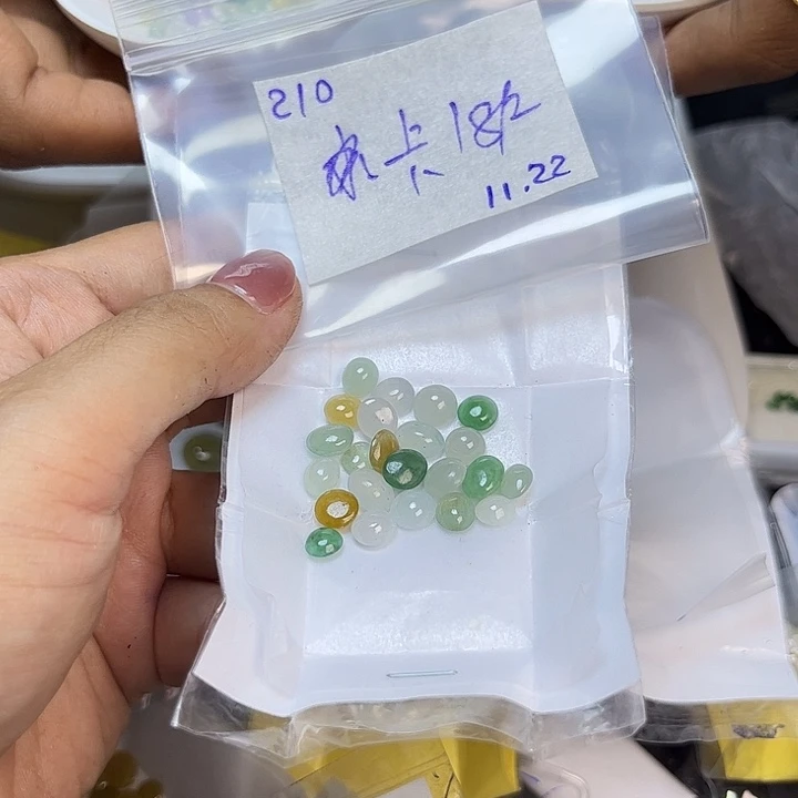 卡***卡定制翡翠未镶嵌不