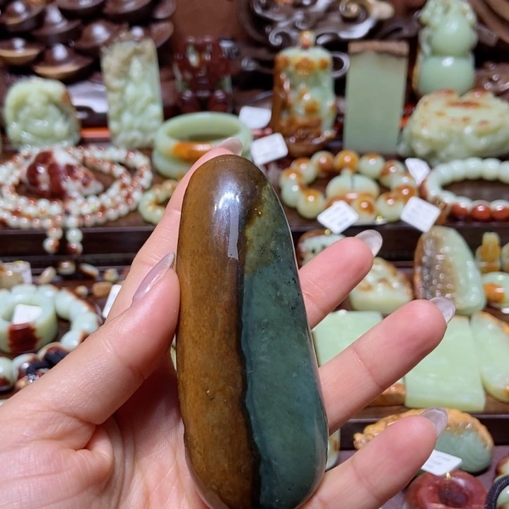 岫岩河磨玉(透闪石质玉)把件未镶嵌