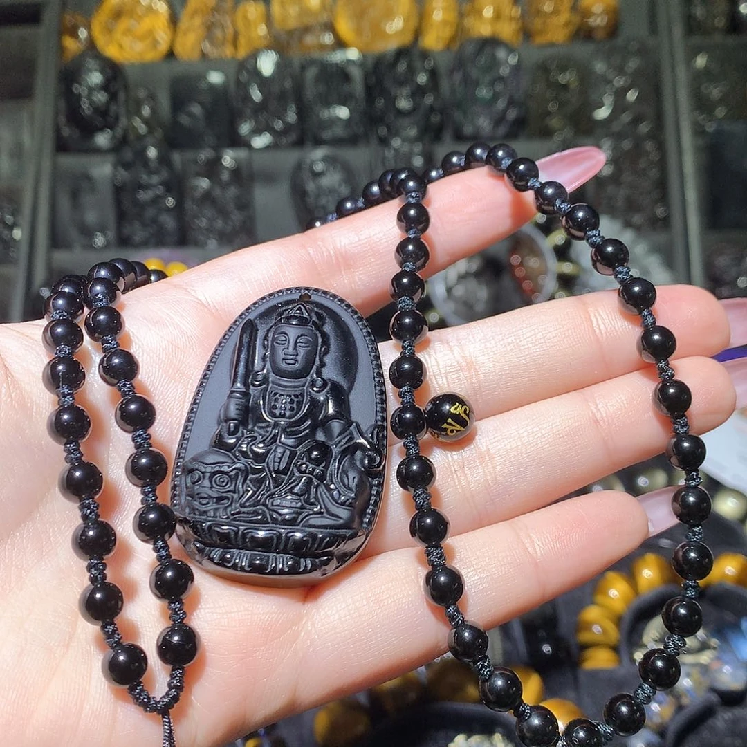 黑曜岩颈饰未镶嵌姑***?