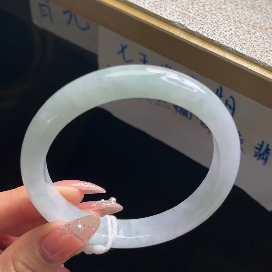 翡翠未镶嵌手镯手镯
