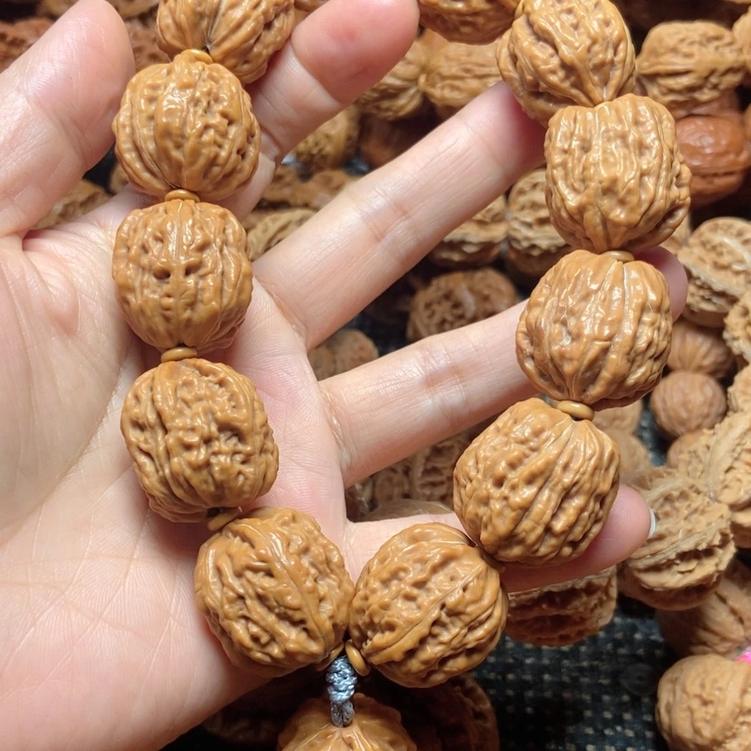 小***～文玩核桃手串白茬金蟾背