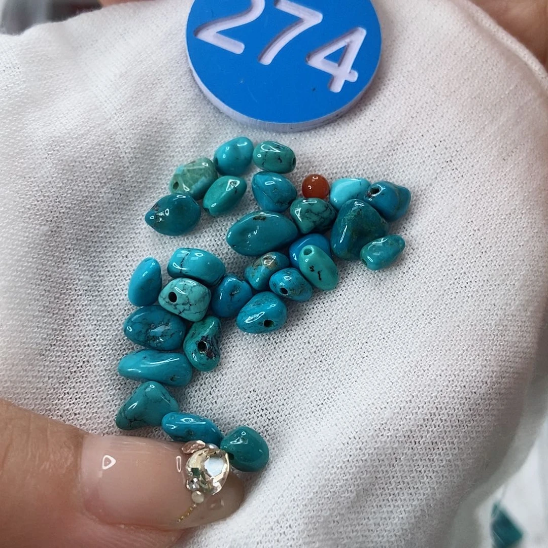 南红玛瑙未镶嵌珠宝奇石