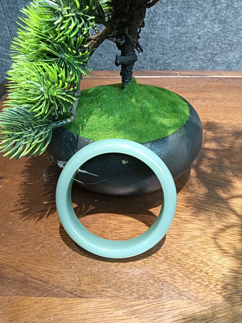 和田扁条晴水浅绿玉手镯（圈口60）