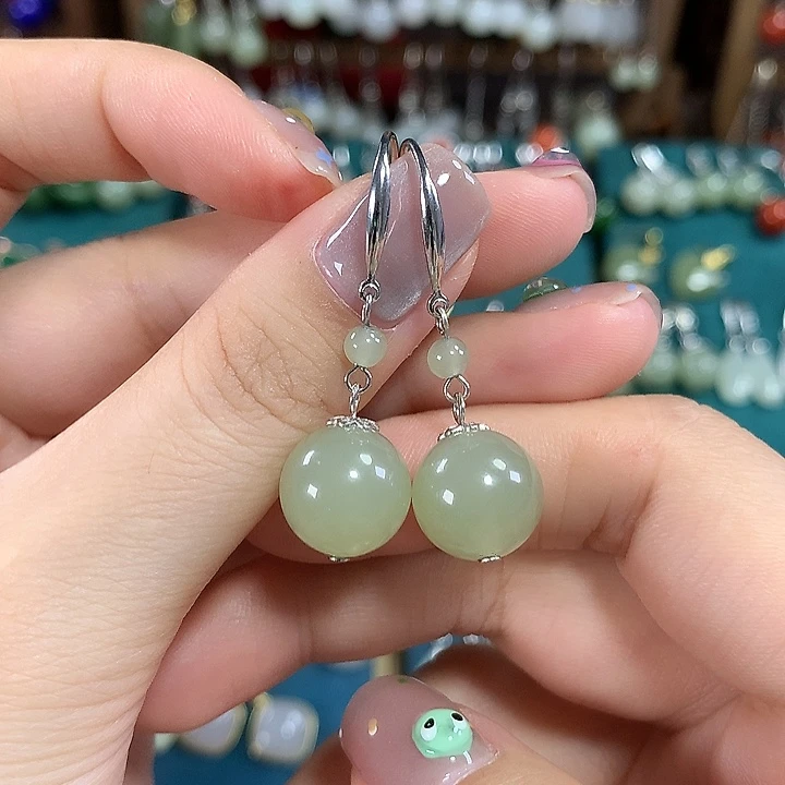 和田玉银S925镶嵌耳饰天然卡12mm左右冰晴水