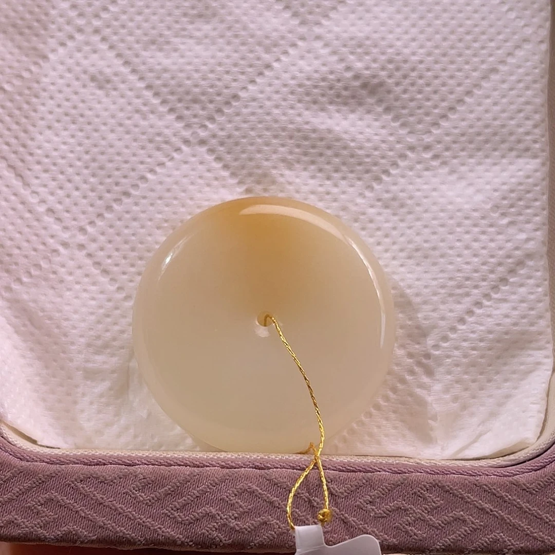 吊坠(不含链)未镶嵌和田玉且末糖白平安扣