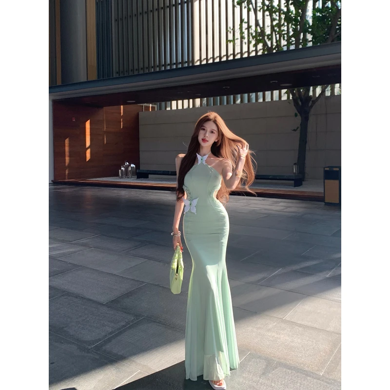 法式网纱度假风女2025新款镂空显瘦鱼尾立体蝴蝶装饰连衣裙长裙春