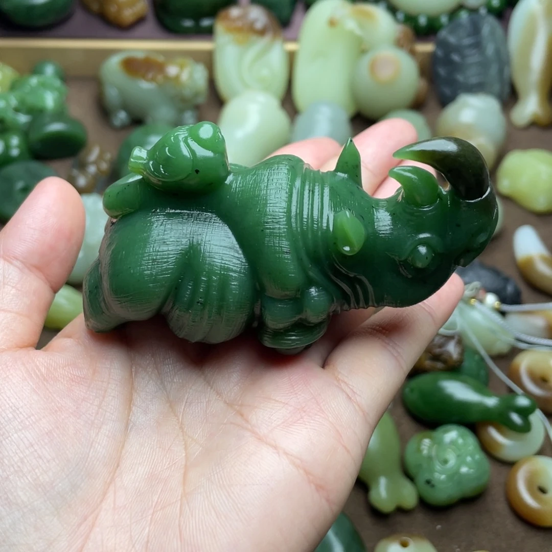 【闪购商品】颈饰未镶嵌和田玉H*N