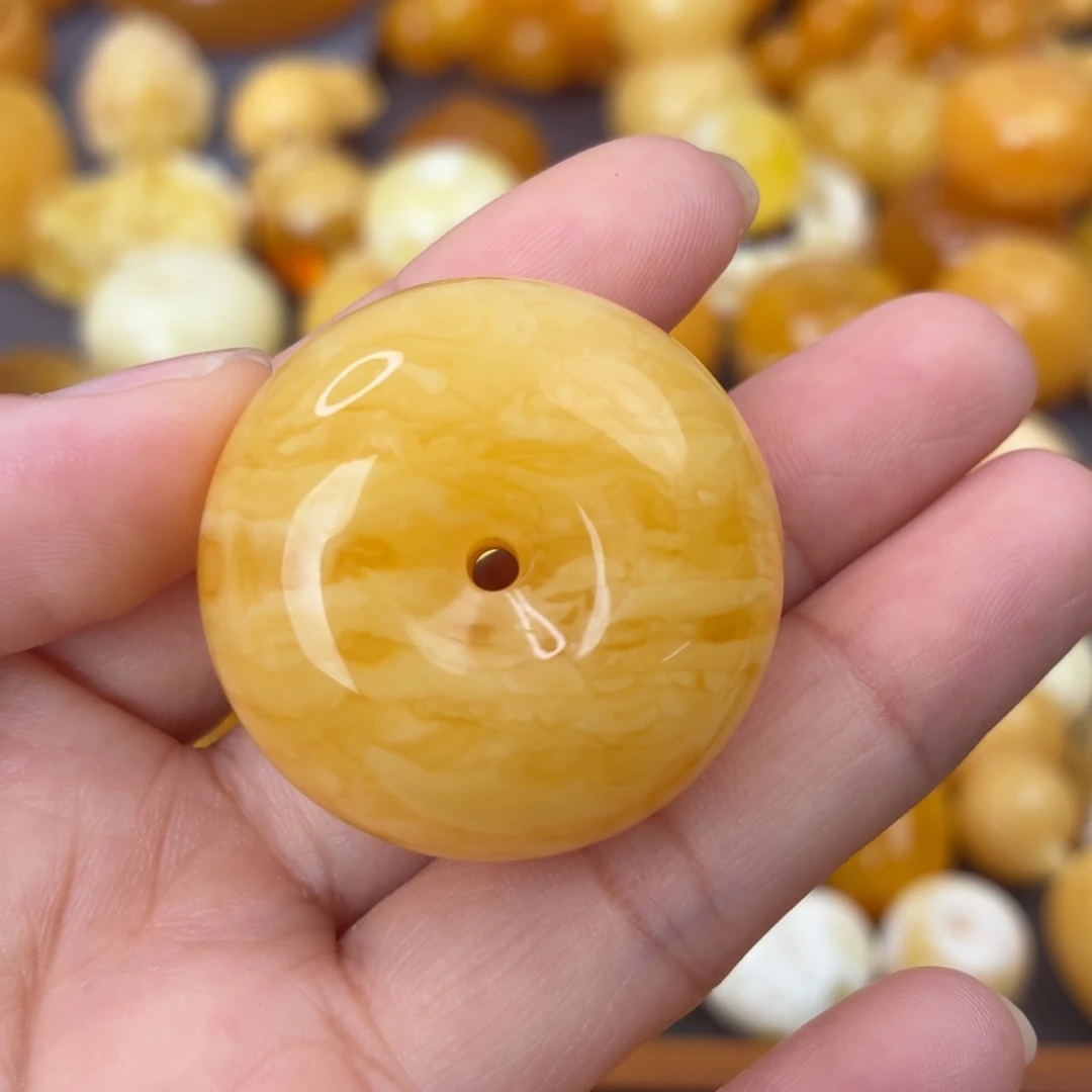 裸石虫珀未镶嵌虎皮扣