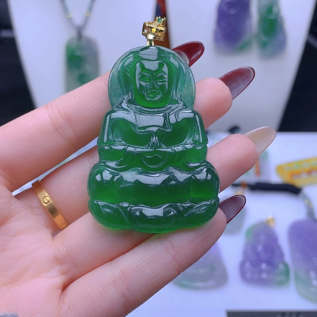 翡翠吊坠(赠链)未镶嵌