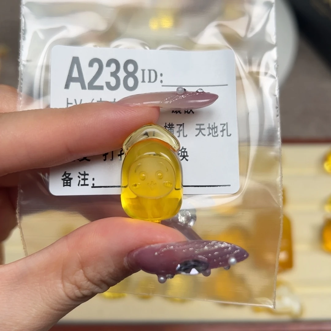 未镶嵌琥珀珠宝奇石a238