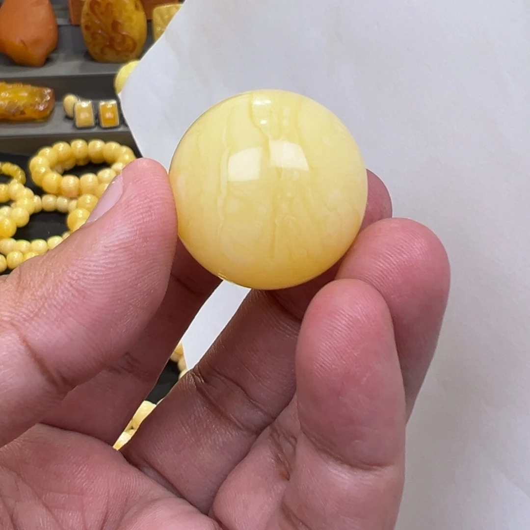 无***尊蜜蜡未镶嵌珠宝奇石29加14克