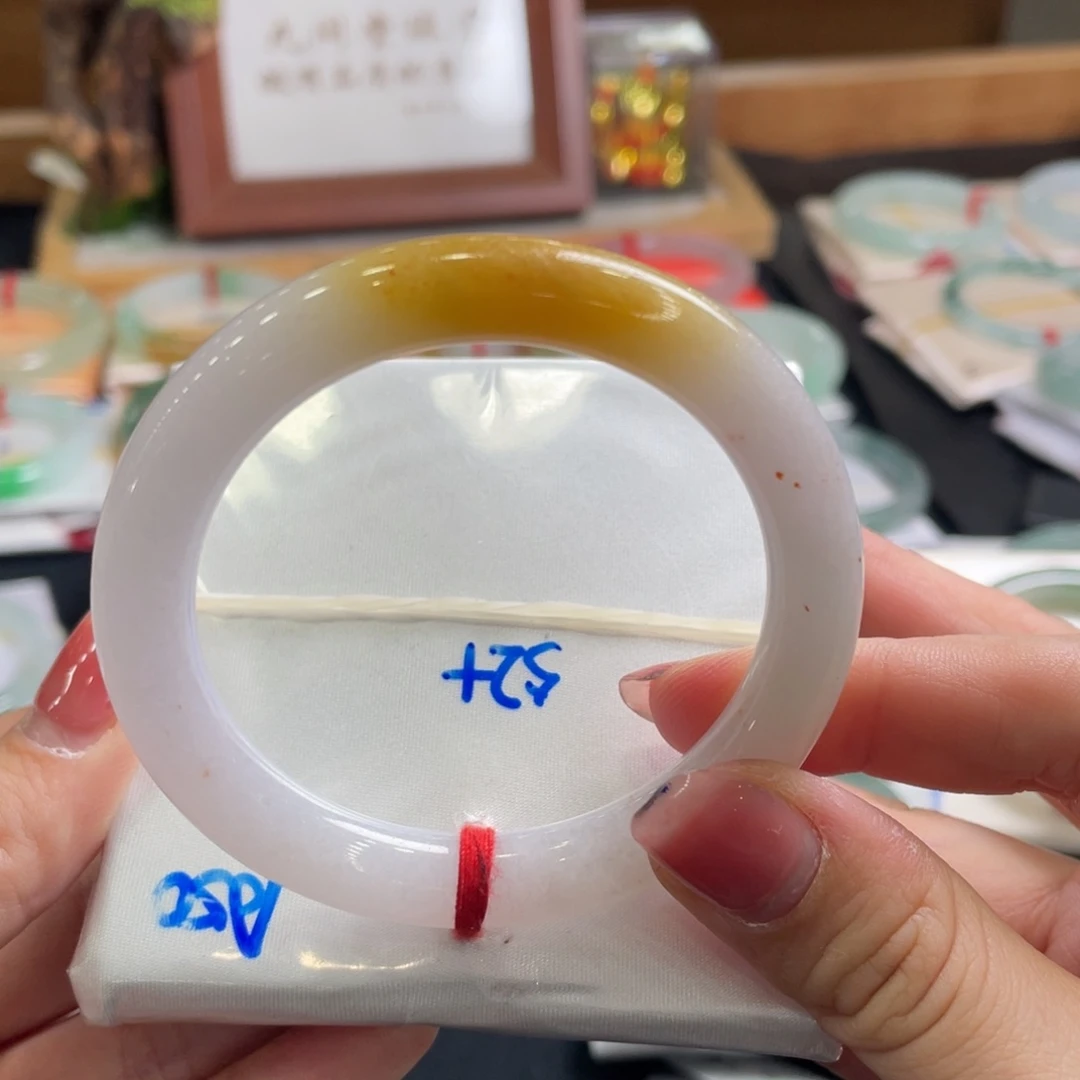 翡翠手镯未镶嵌52天然A货