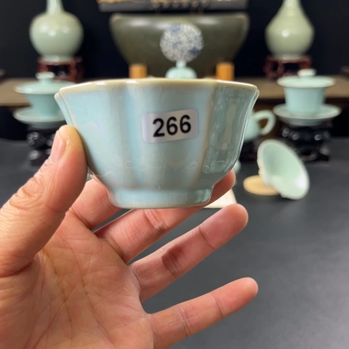吉***祥瓷片天青釉梅花杯266号