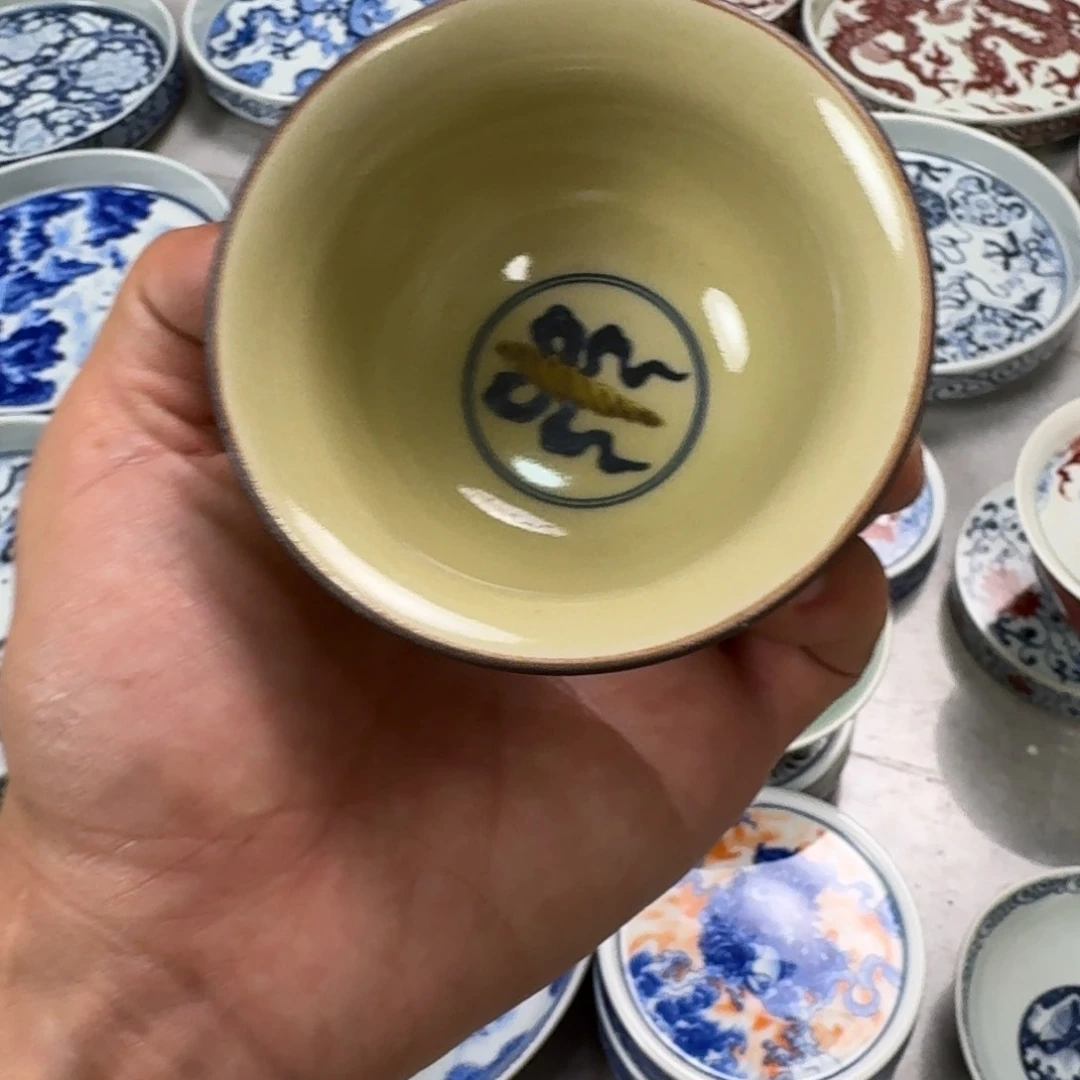 摆件釉里金如意穿花龙压手杯主人杯