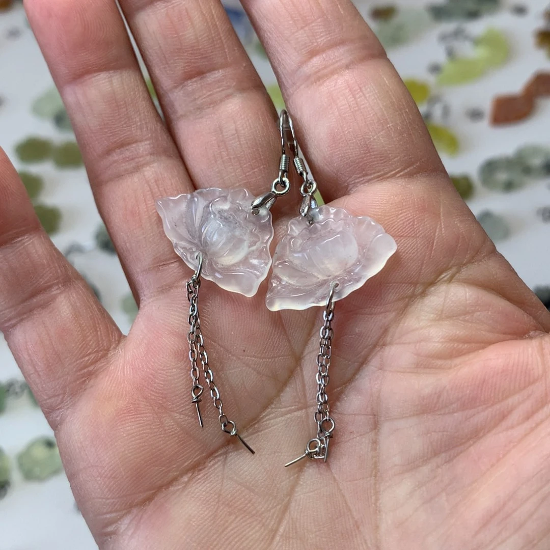 蛇纹石玉耳环未镶嵌