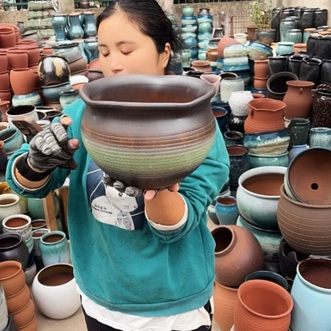 25口18高瑕疵一个盆子。