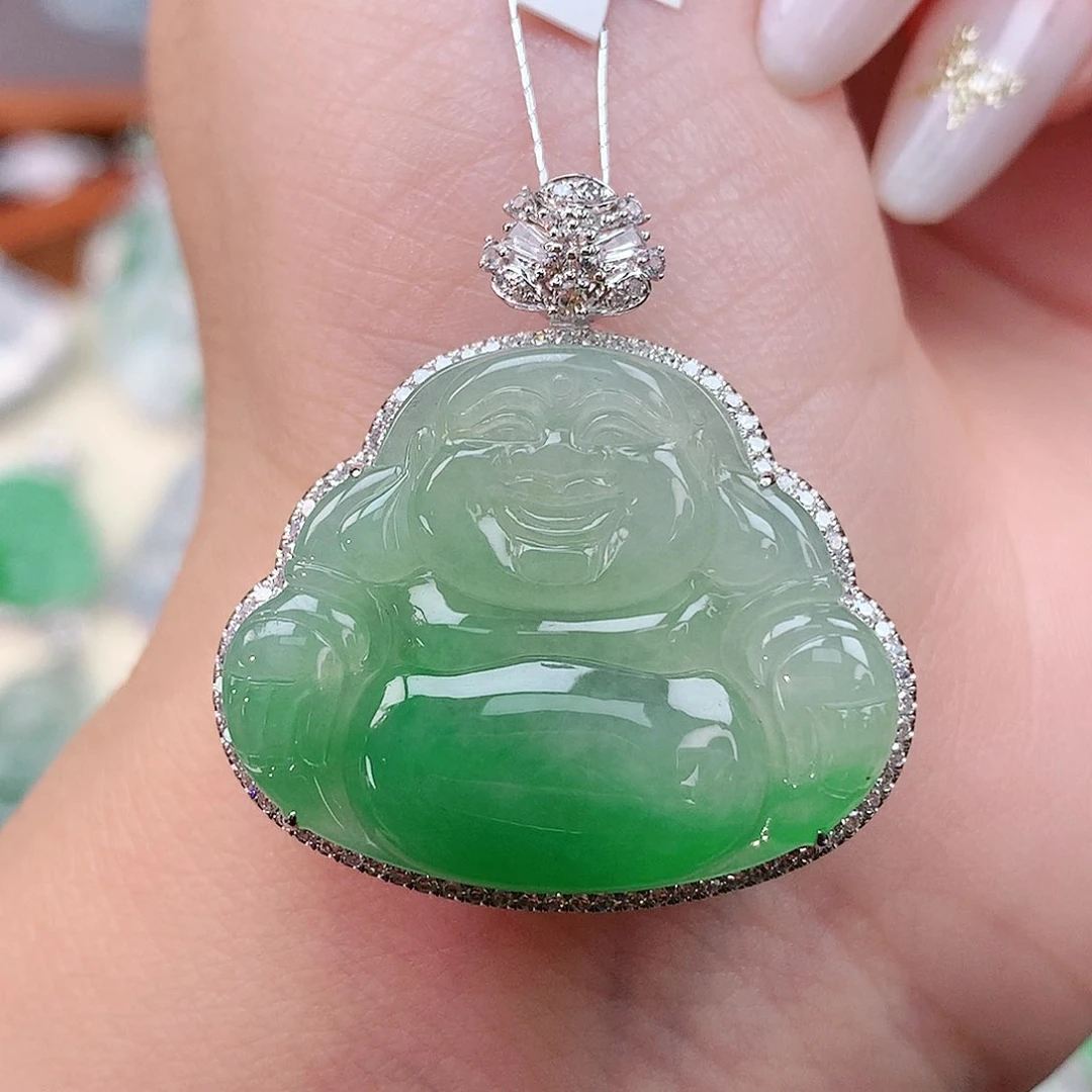 颈饰18K金镶嵌翡翠佛公