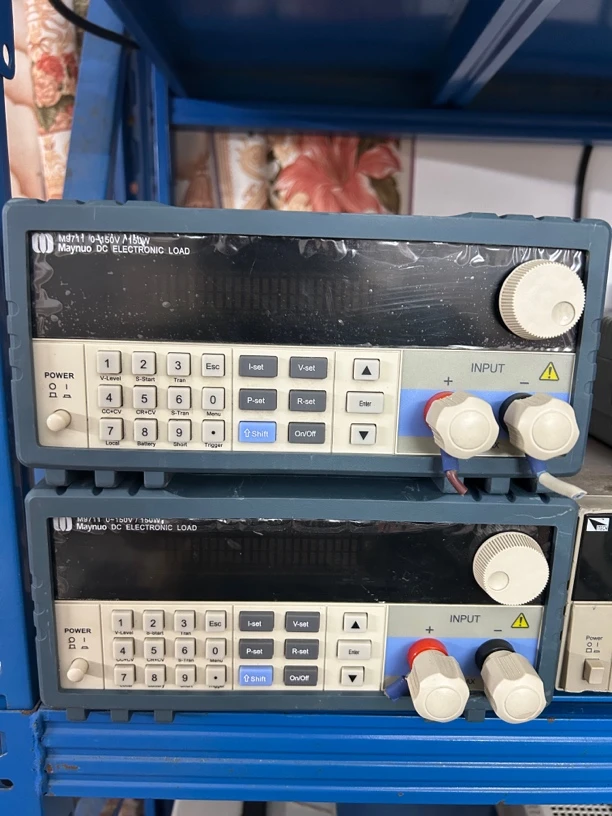 8新  电子负载测试仪150V30Ａ 150W，功率可以到200W