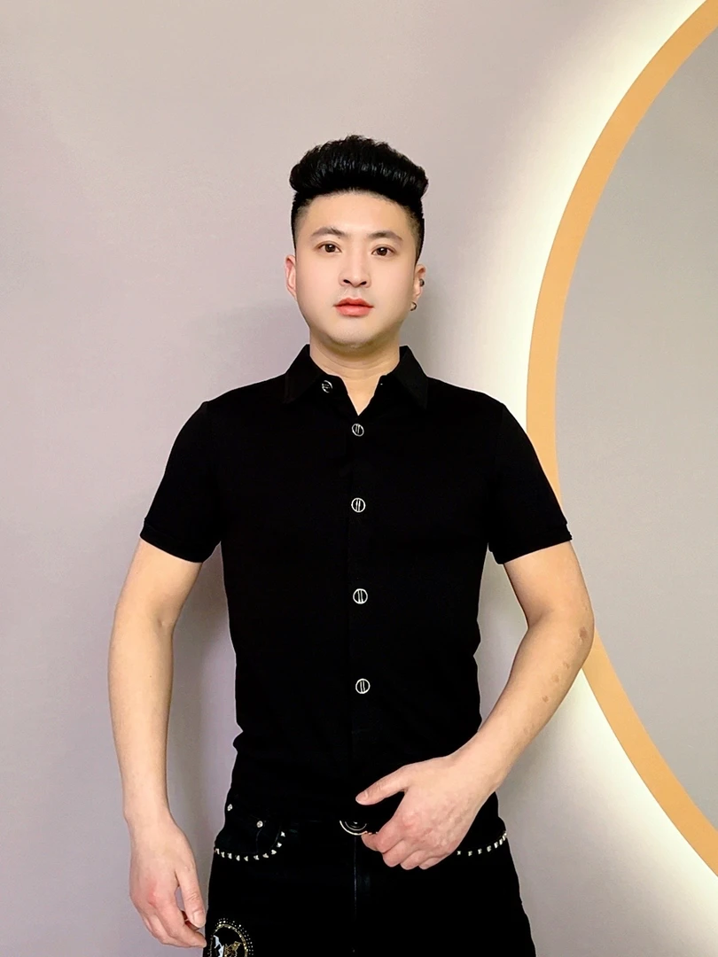 男士春夏时尚翻领潮流高品质轻奢个性修身经典休闲帅气百搭短袖