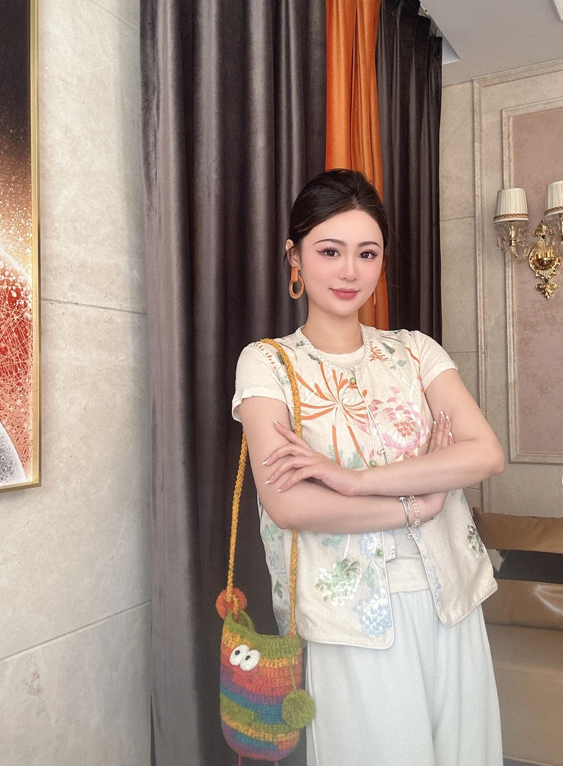 【幽怀-依斐私服】新中式中国风-2025年新款气质重工亚麻刺绣女马甲