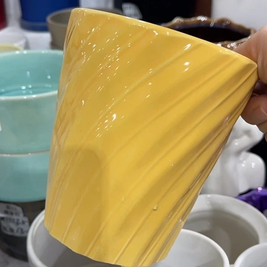 多肉绿植陶瓷花盆9.9包邮，有孔