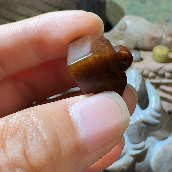 和田玉（糖玉）未镶嵌颈饰用****2