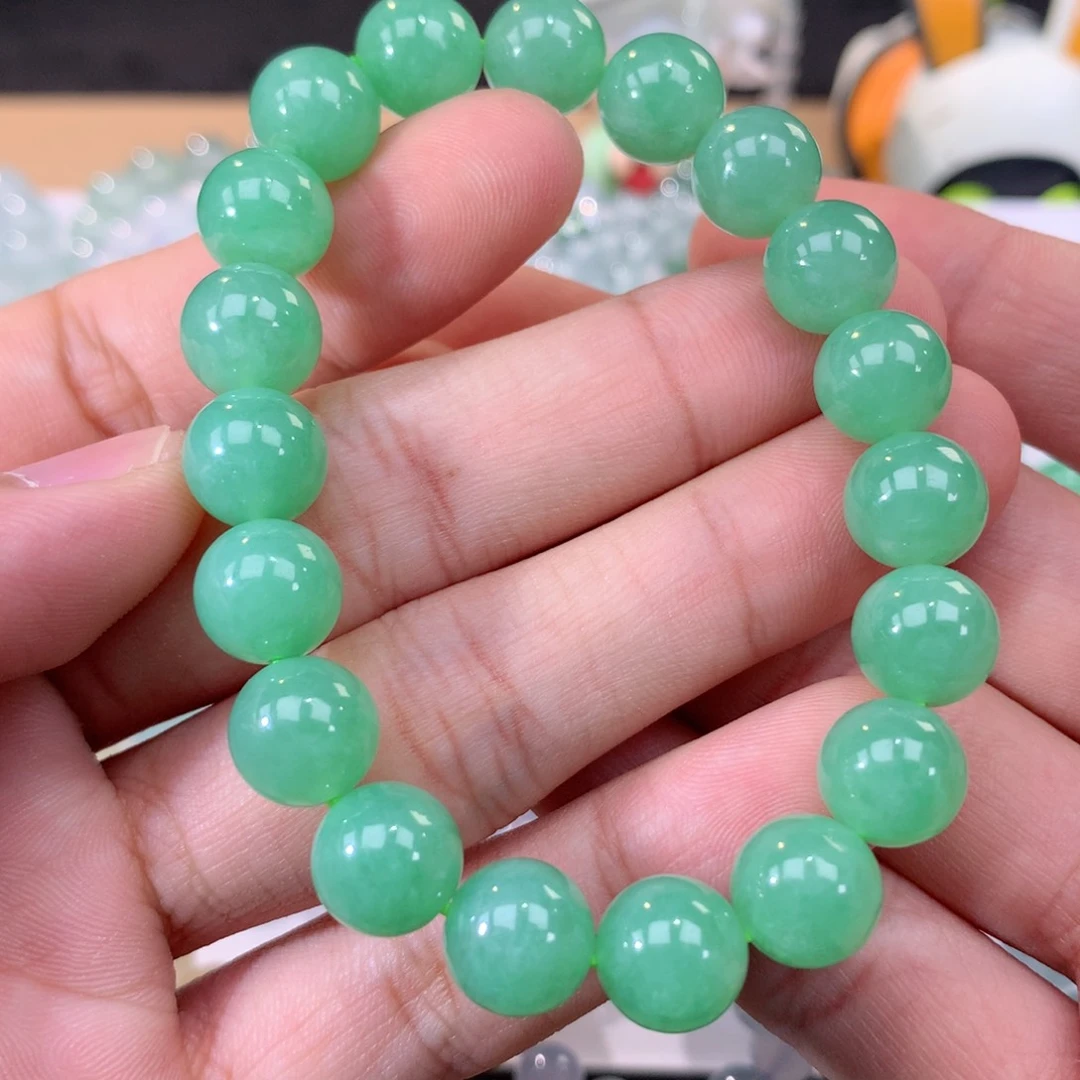 翡翠手链未镶嵌翡翠