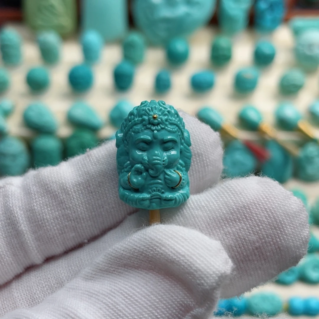 未镶嵌绿松石珠宝奇石