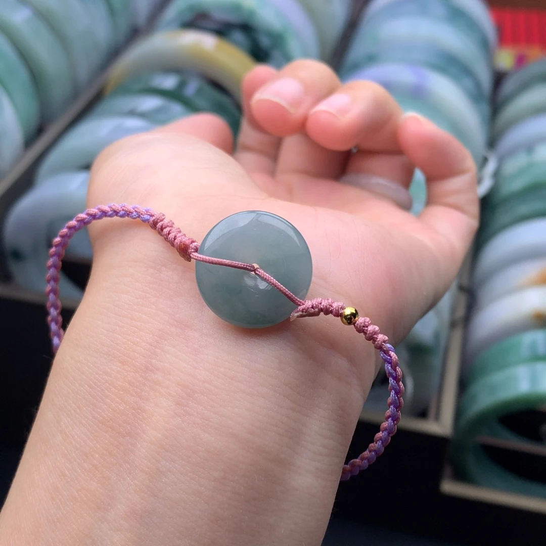 未镶嵌手链翡翠多样性