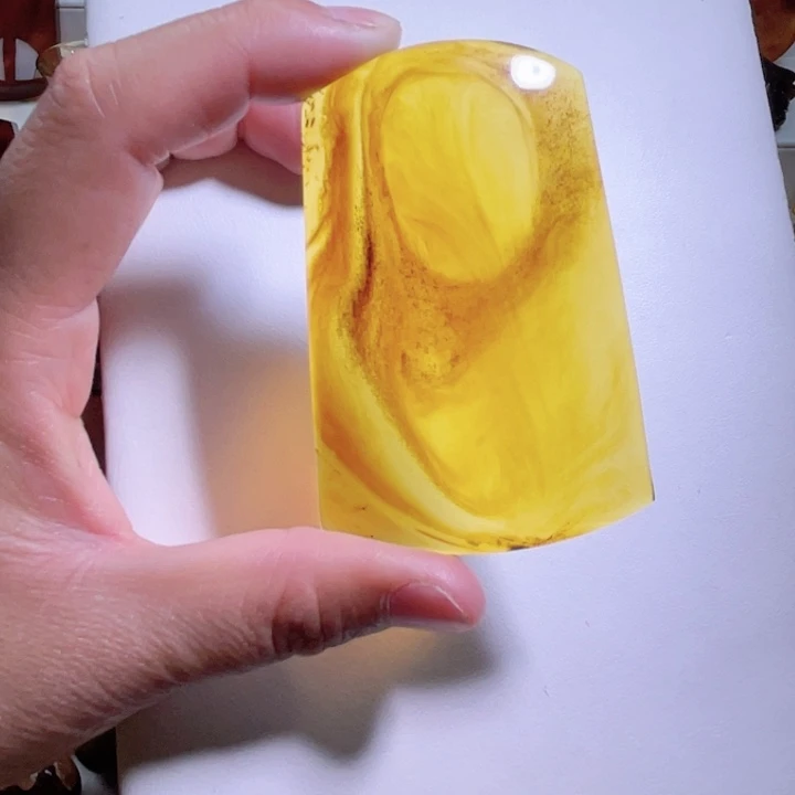 琥珀未镶嵌裸石天然缅甸琥珀无事牌24.3克