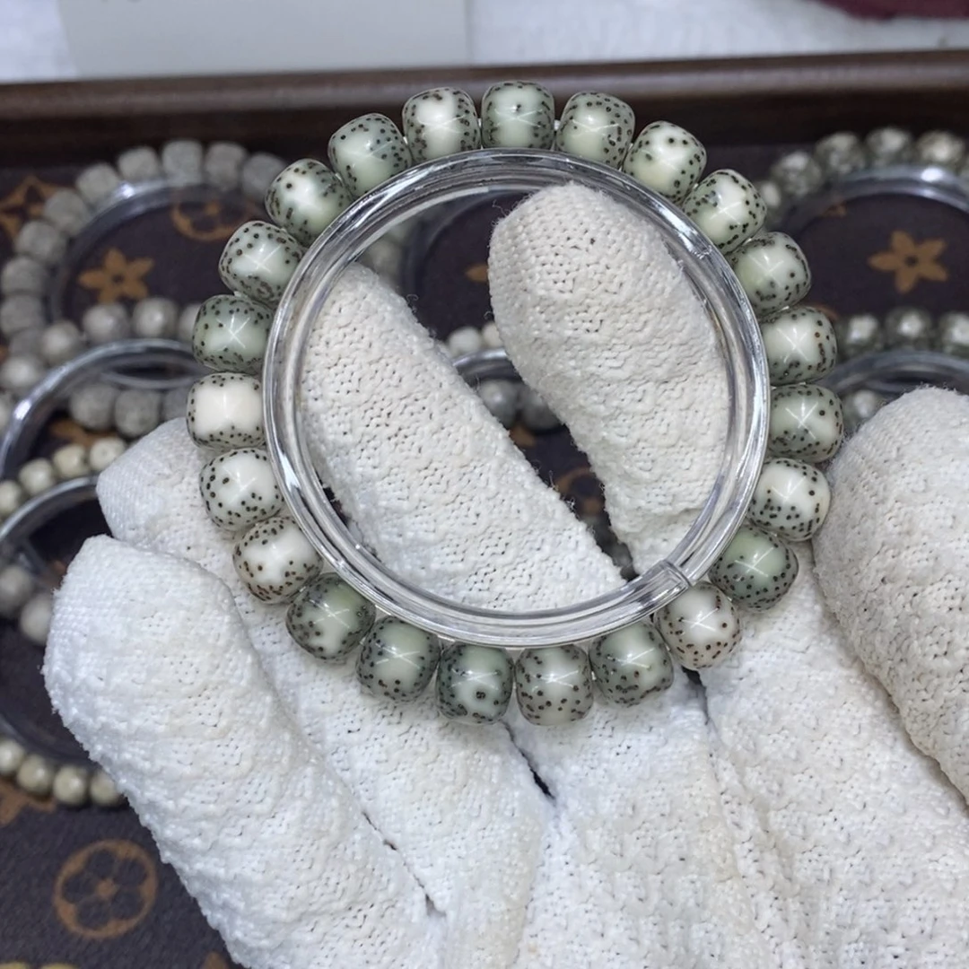 吊坠星月菩提10/9大侧留白小细星