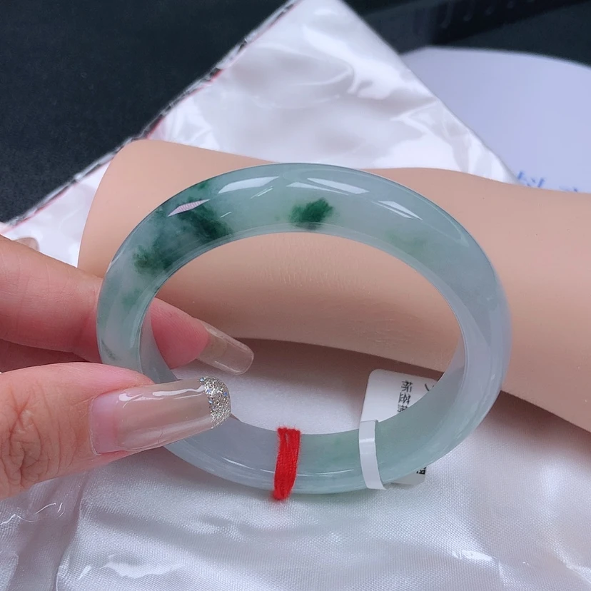 【闪购商品】未镶嵌手镯翡翠5455，