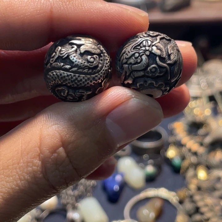 潇***客800银银器银珠子2颗