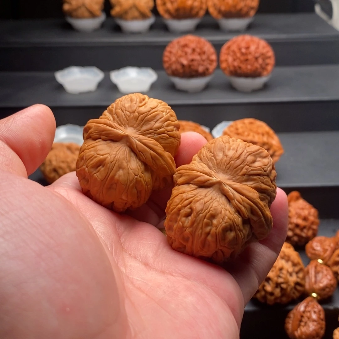 文玩核桃把件真*核为贵