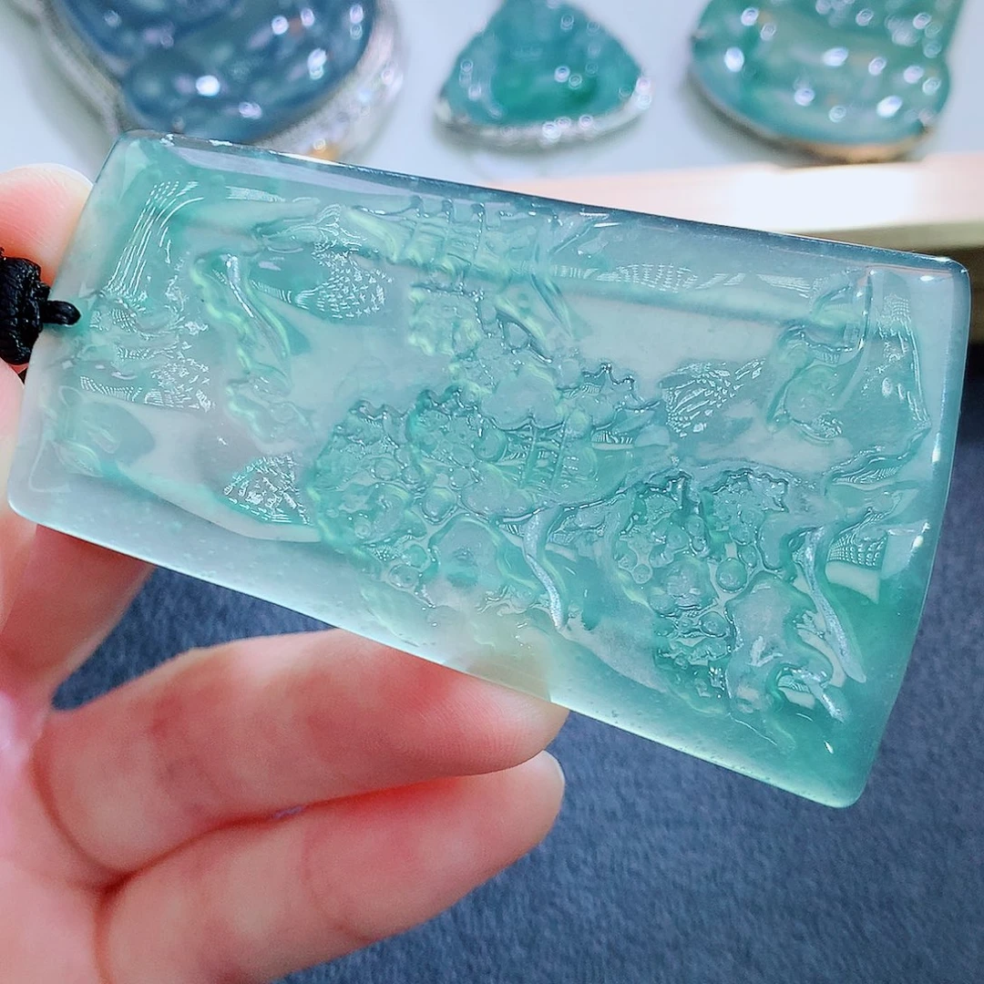 翡翠未镶嵌颈饰翡翠