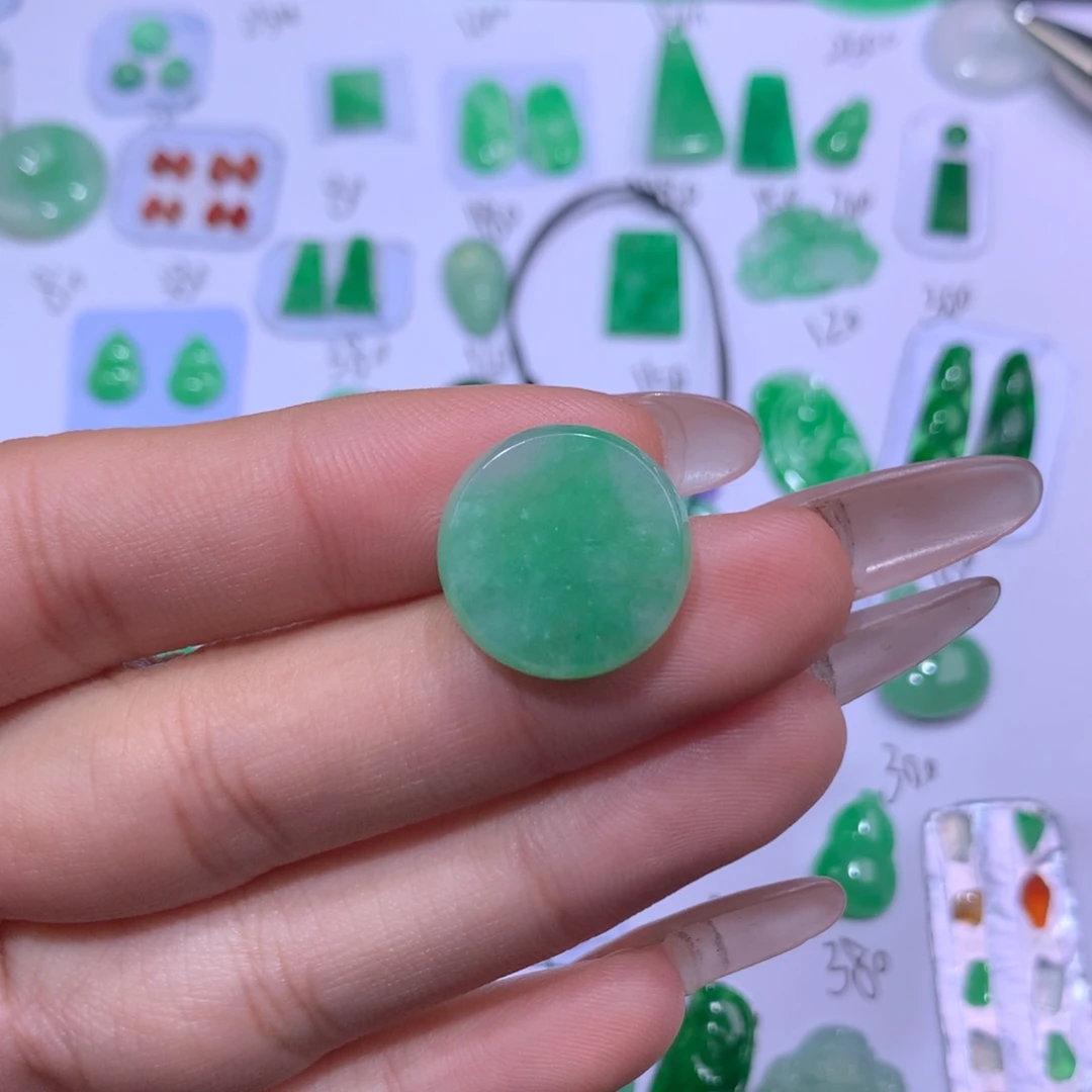 翡翠未镶嵌吊坠(不含链)圆牌