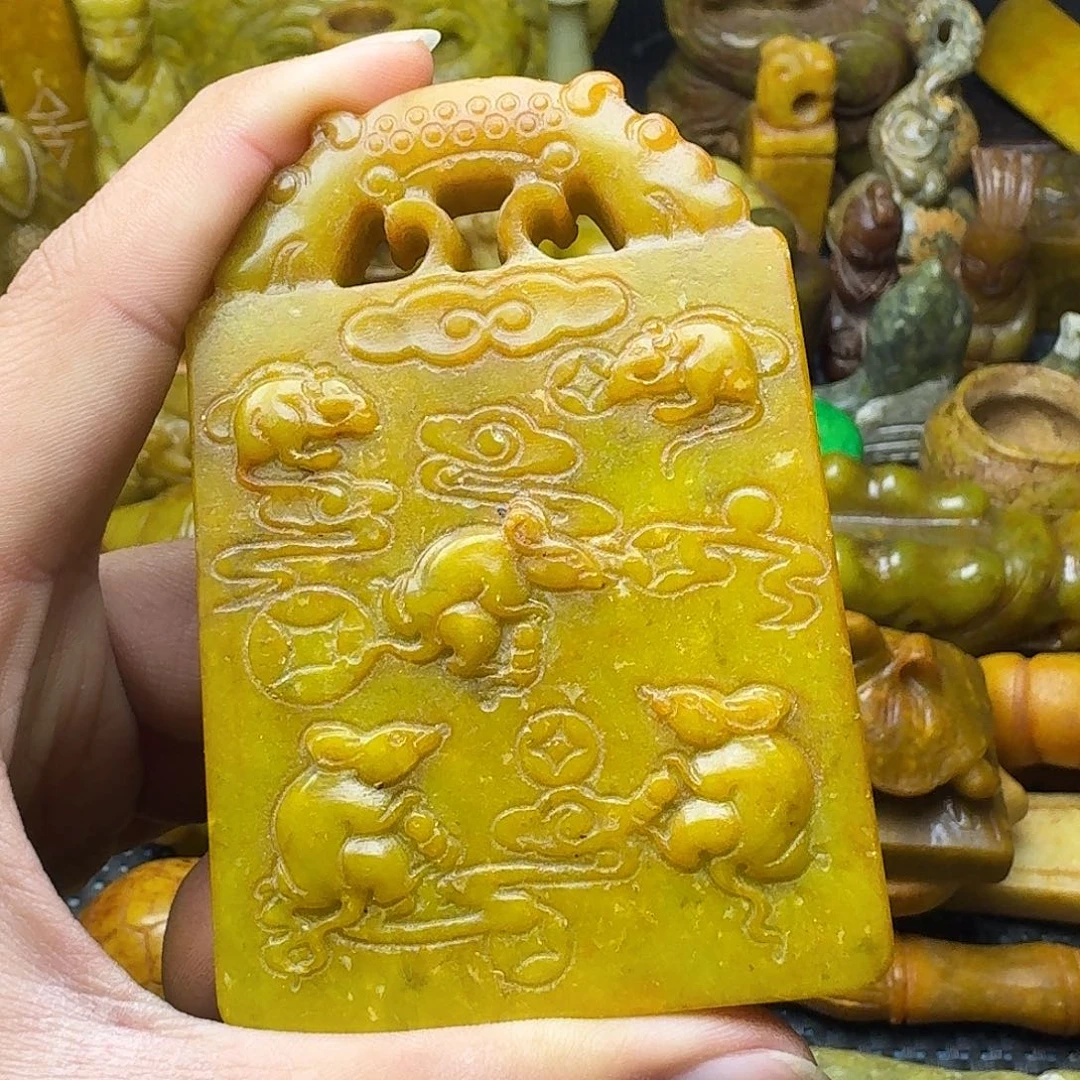 白玉菩提吊坠。。。
