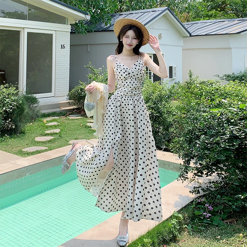 大码女装温柔风轻奢吊带连衣裙夏季胖mm法式高级感甜美波点长裙子