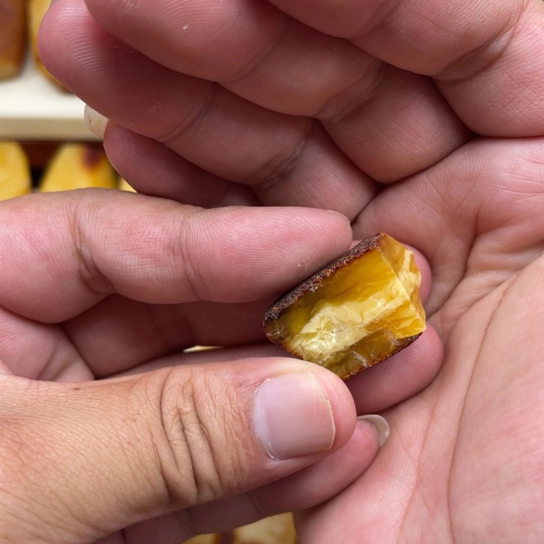 墨***迹定制蜜蜡未镶嵌原石