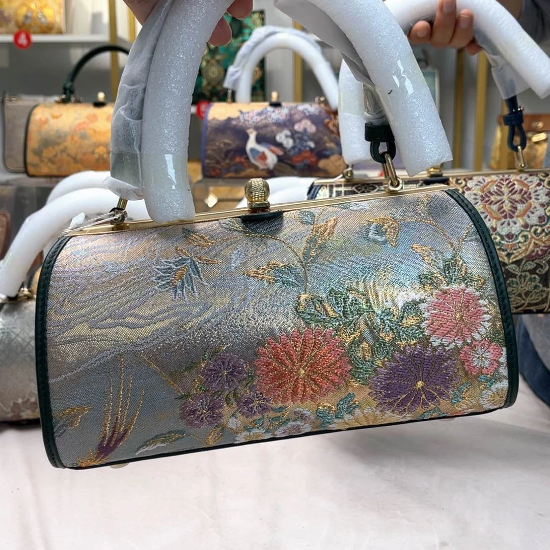 织绣随*直播间浮力大漏