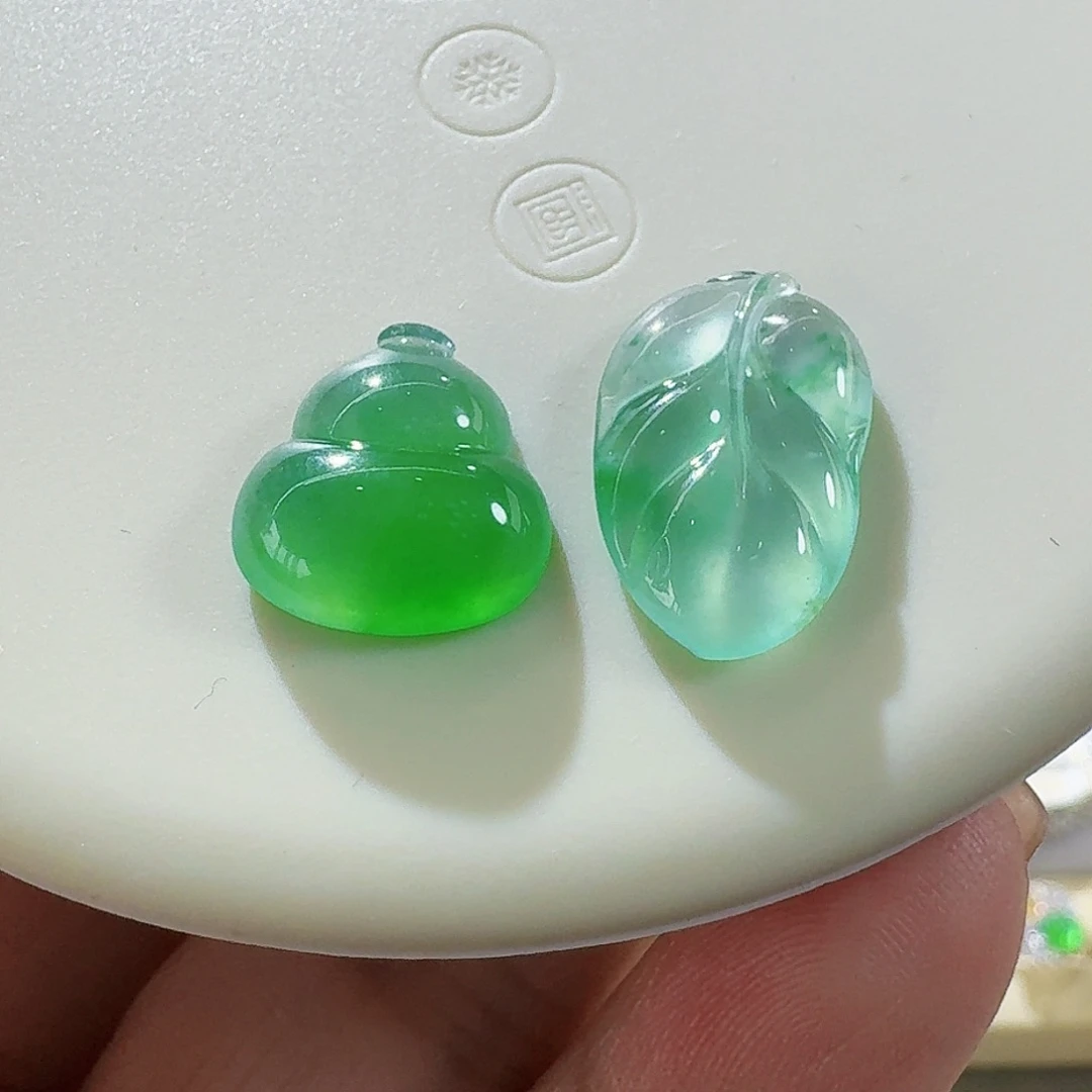 翡翠颈饰未镶嵌多样性发其一