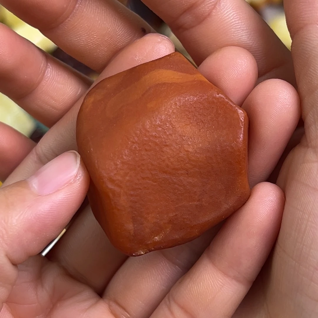 未镶嵌蜜蜡裸石曹*?蜜蜡