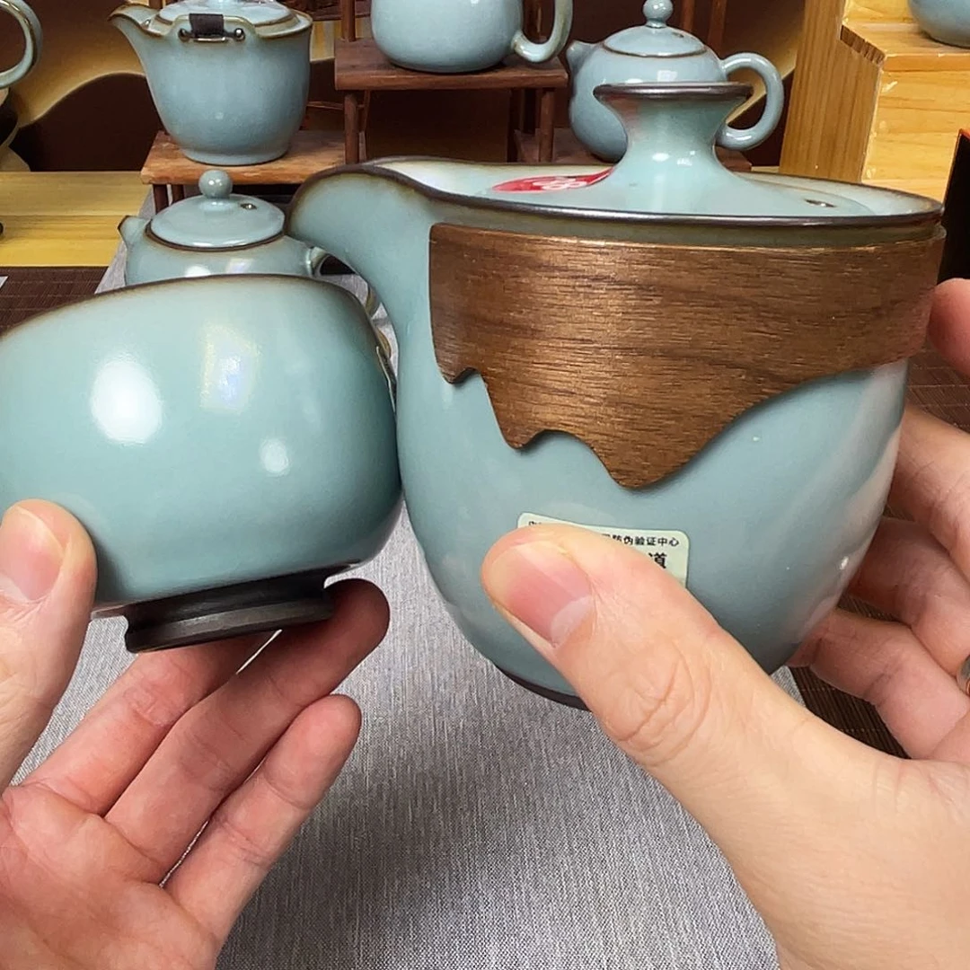 瓷片小微瑕。。。。。。。。。。