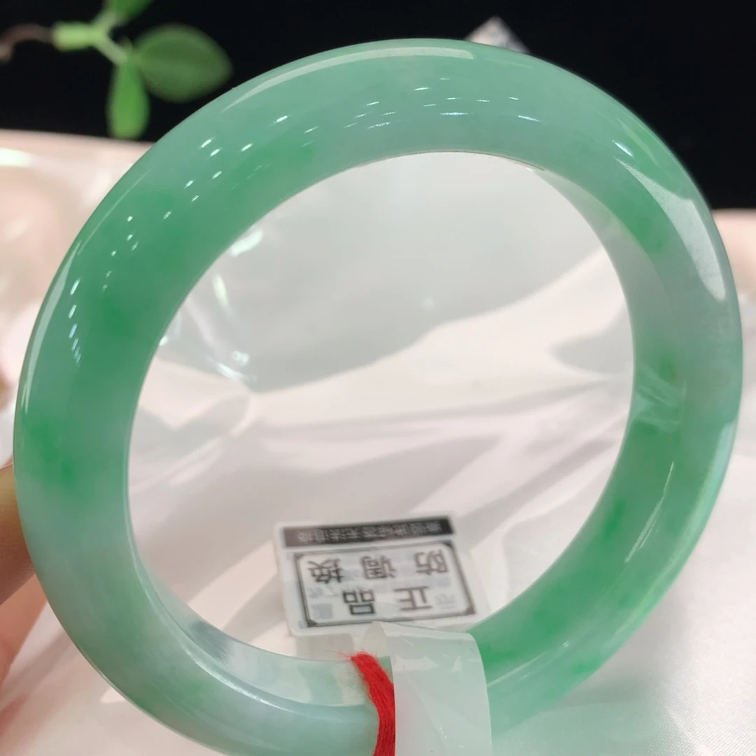 翡翠未镶嵌手镯2868
